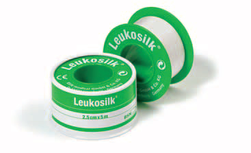 CEROTTO ADESIVO IPOALLERGENICO PER FISSAGGIO MEDICAZIONI LEUKOSILK SUPPORTO ACETATO DI CELLULOSA BIANCO ADESIVO POLIACRILICO SENZA RESINE E GOMME NATURALI 5X500CM MUTUABILE - Farmaunclick.it