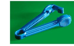 STRINGITUBO PER CATETERE. LUNGHEZZA 6CM. - Farmaunclick.it