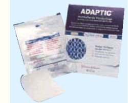 MEDICAZIONE NON ADERENTE STERILE APTIC MISURA 7,6X7,6CM 10 PEZZI 2012ZI - Farmaunclick.it