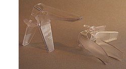 SPECULUM VAGINALE STERILE MISURA MEDIA. SUPERFICIE INTERNA DELLE VALVE SATINATA E ANTIRIFLESSO - Farmaunclick.it