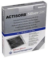 ACTISORB SILVER MEDICAZIONE IN CARBONE ATTIVO CON ARGENTO 10,5X10,5 CM 3 PEZZI - Farmaunclick.it