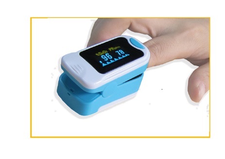 CURA OXY PULSOMETRO DA DITO - Farmaunclick.it